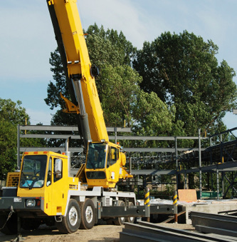 Mechanical crane at a worksite